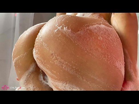 ❤️ Une brune masturbe sa chatte avec un vibrateur jusqu'à un orgasme intense sous la douche. ❌ Fuck vidéo at us fr.eviewporn-com.ru ❌❤